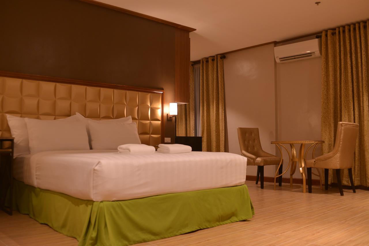 Robertson Hotel Naga  Exteriér fotografie